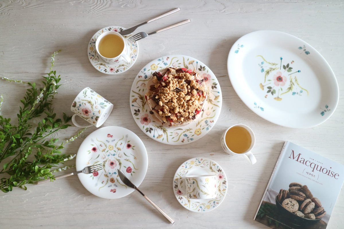 Scandinavian Floral 14" Oval Platter