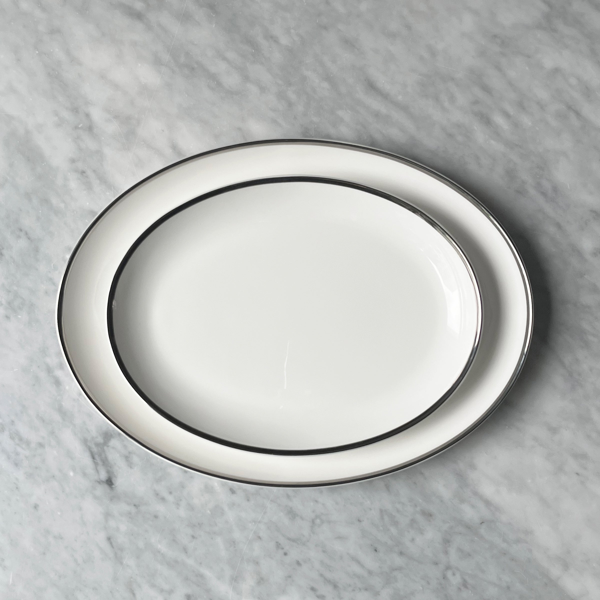 Platinum Edge Oval Platter