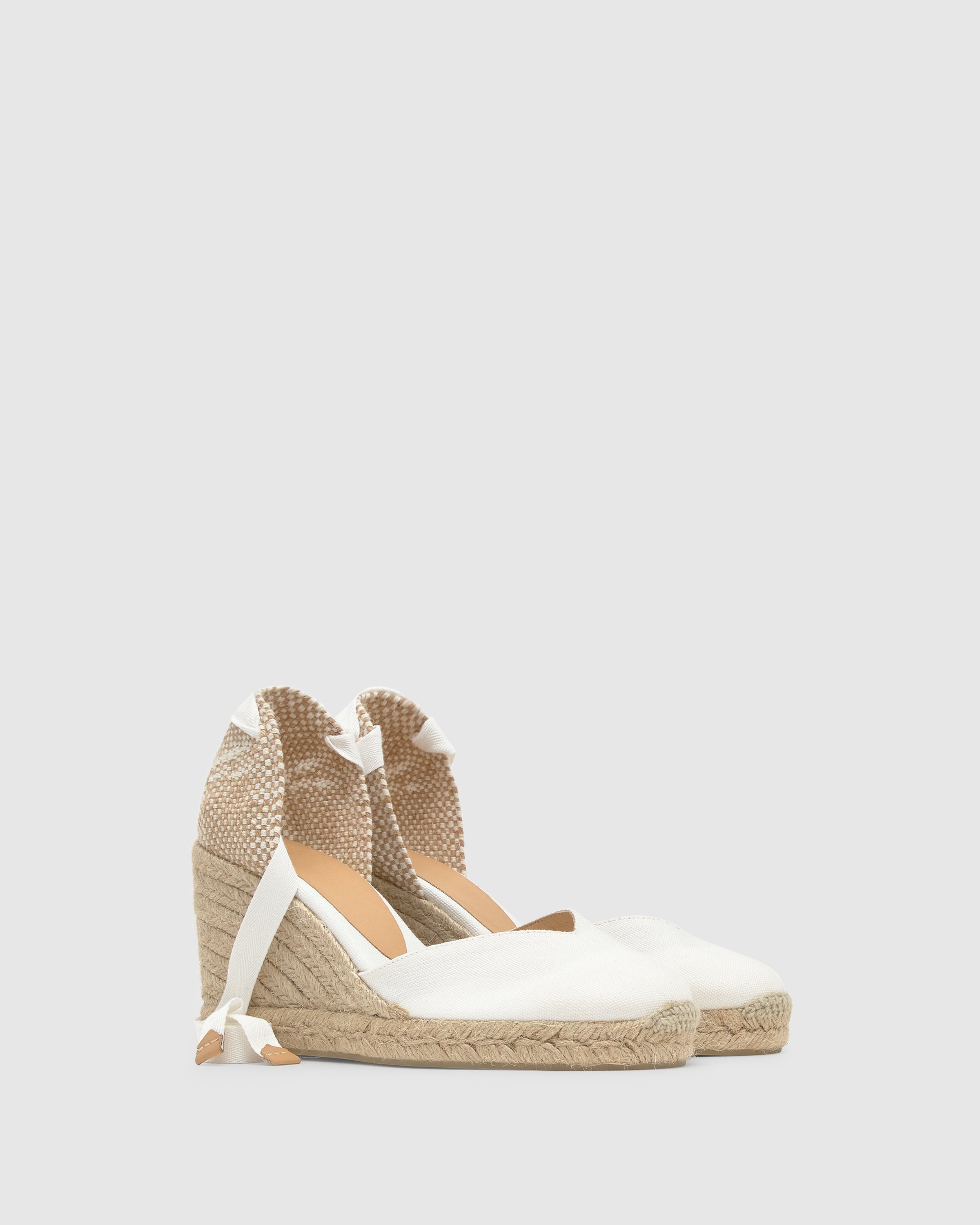 Chiara 8 in White Cotton