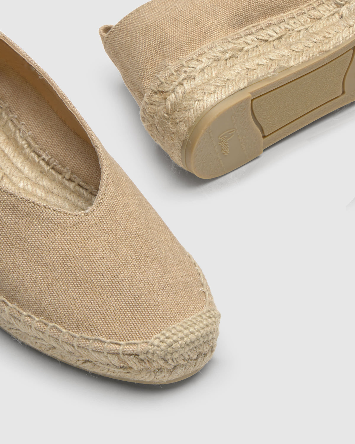 Gea 2 in Sand Cotton