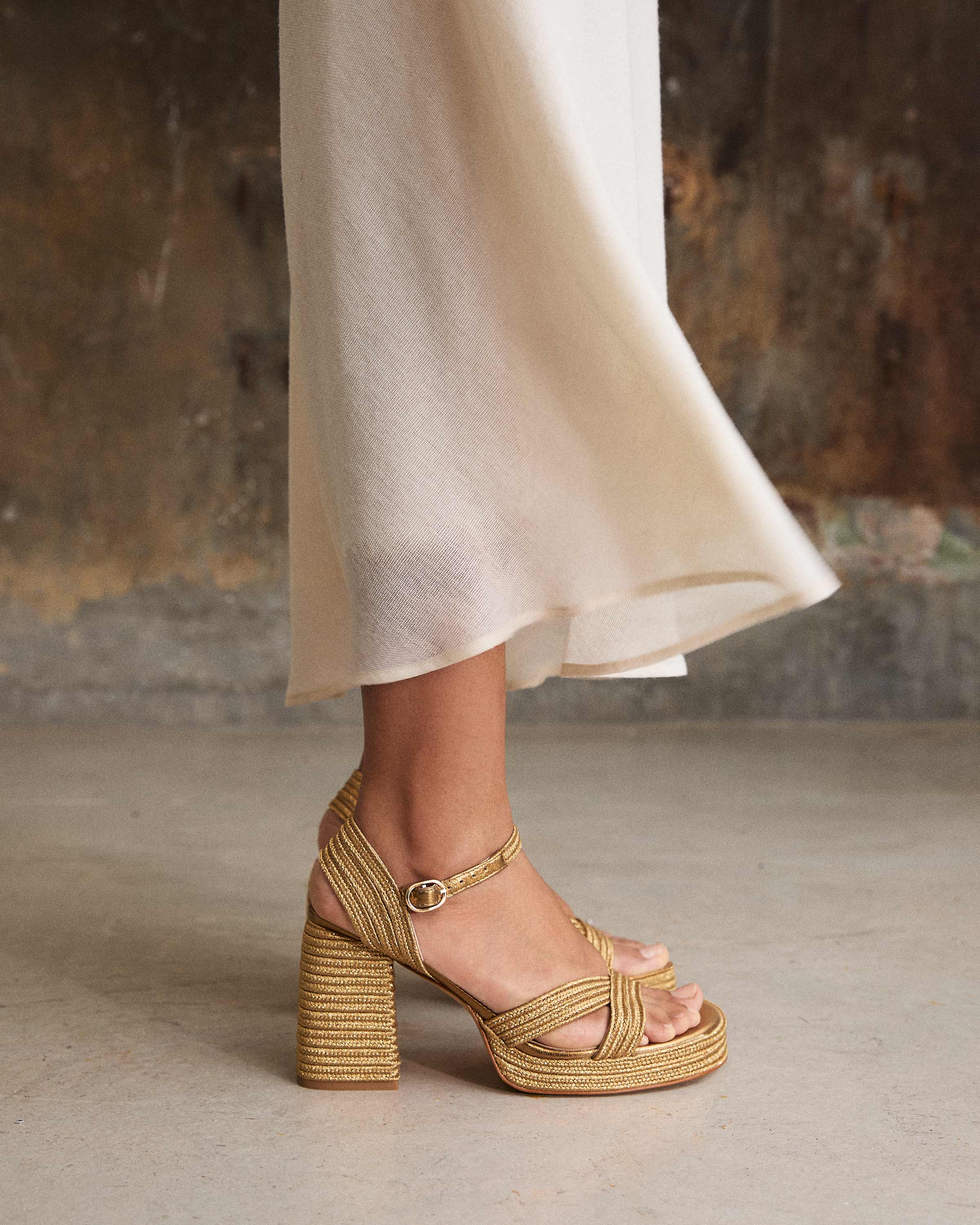 Valle in Old Gold