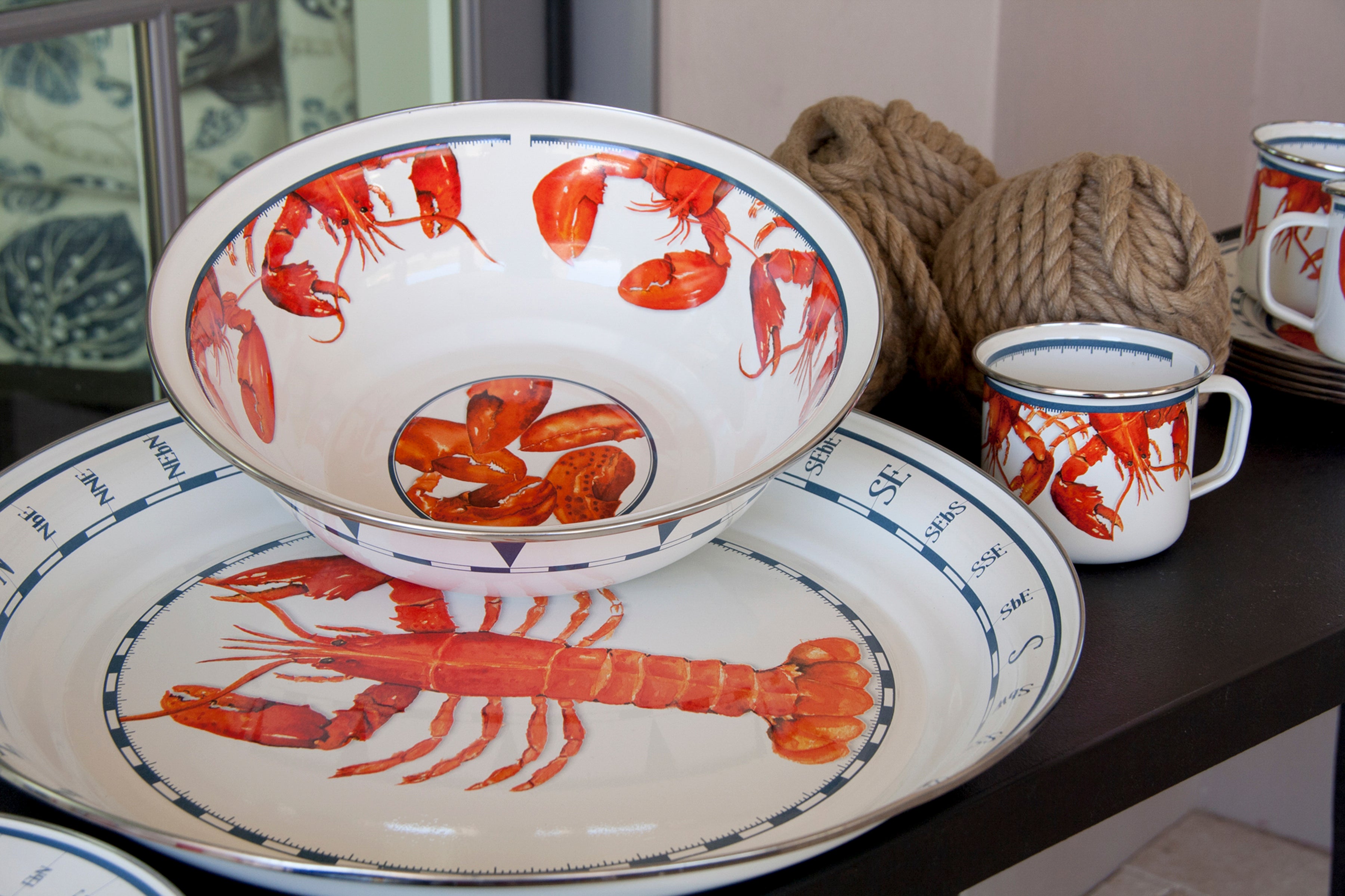 Serving Bowl in Lobster