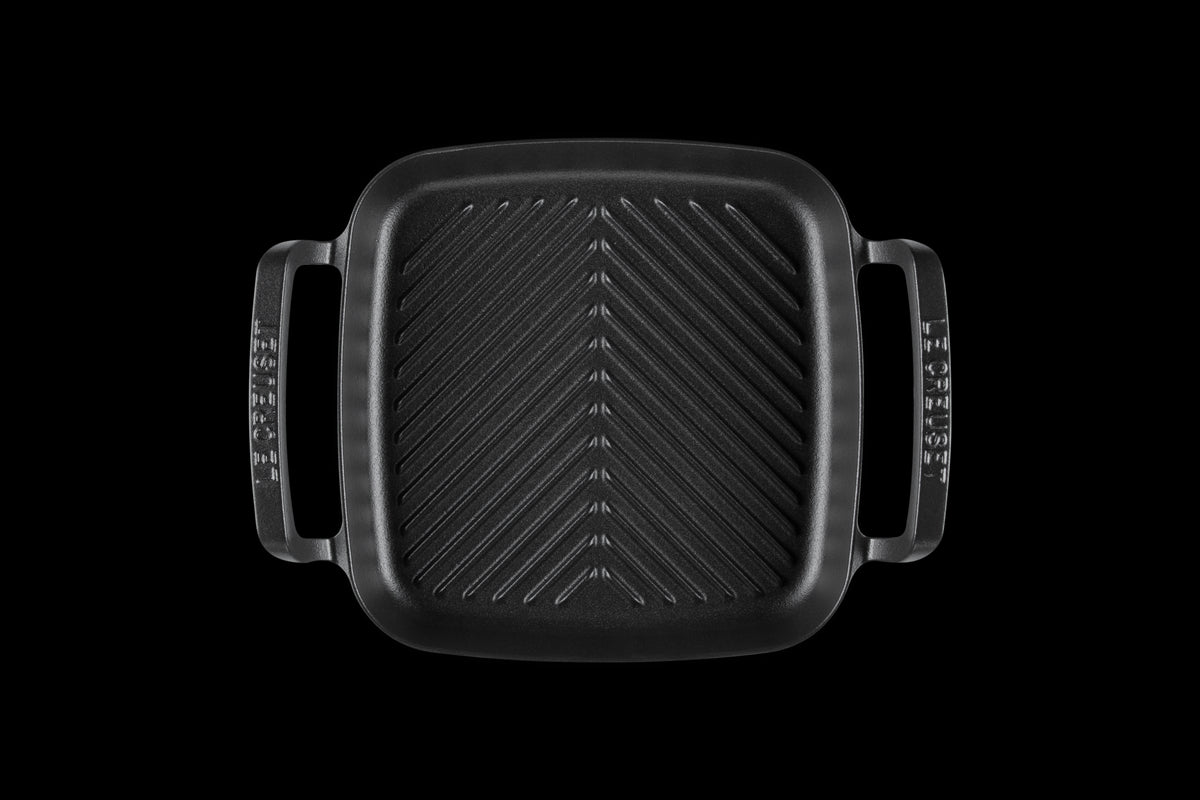 Alpine Outdoor Square Grill in Matte Black
