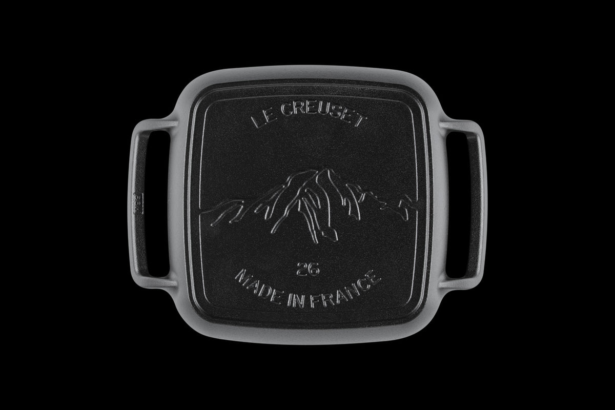 Alpine Outdoor Square Grill in Matte Black