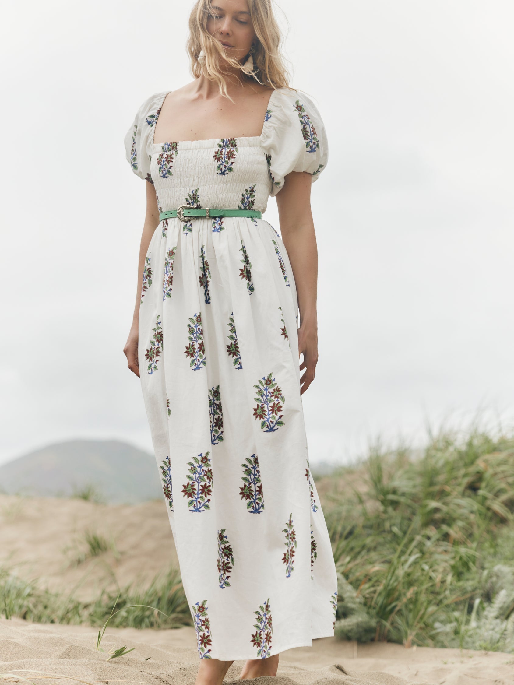 Aurora Maxi Dress in White with Bouquets