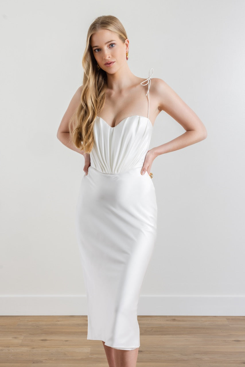 Garnita Dress in Ivory