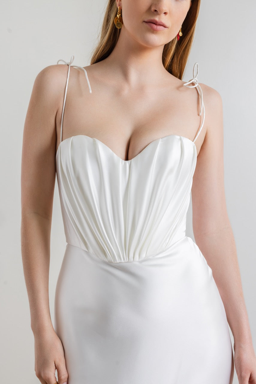 Garnita Dress in Ivory