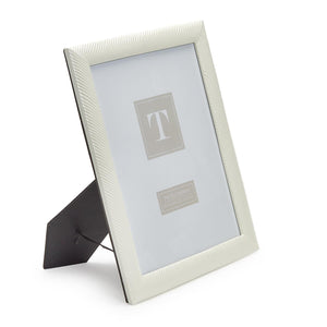 Sleek Chic 8x10 Photo Frame