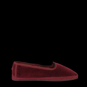 Nikola Flat in Garnet