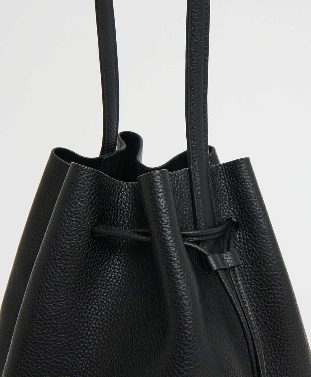 Drawstring Cabas in Black