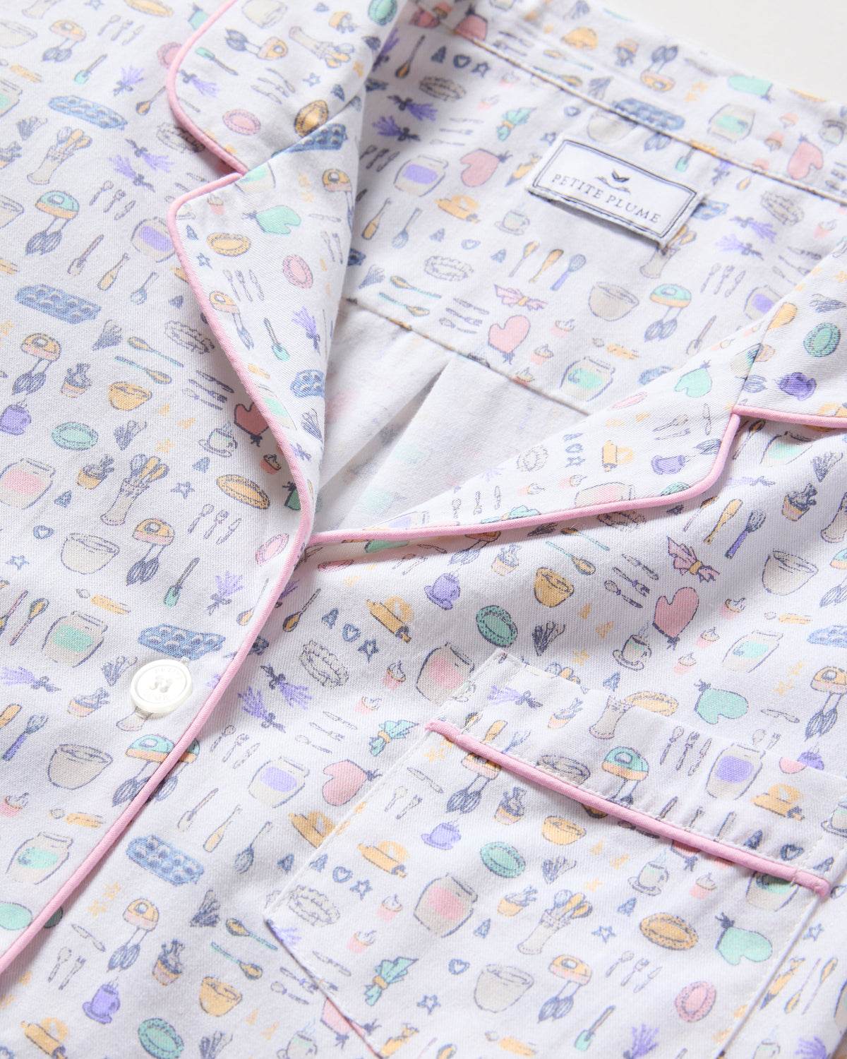 Women’s Twill Pajama Set in Baking Spirits Bright