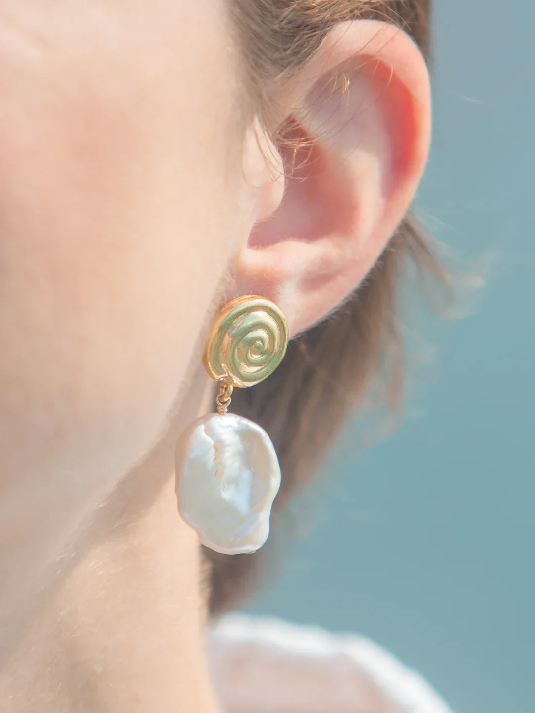 Azul Earrings in Gold & White