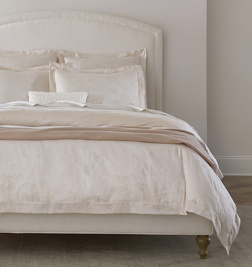 Adrina Duvet Cover in Cameo