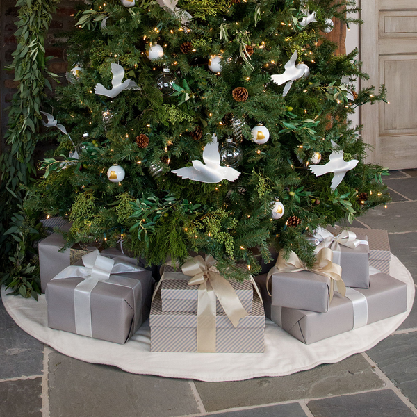 Rustic Christmas Tree with Alpaca Tree Skirt