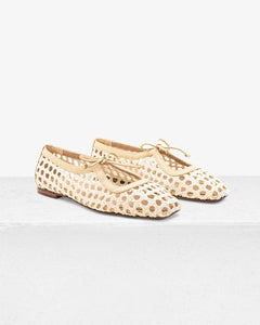 Amelia Flat in Natural Raffia