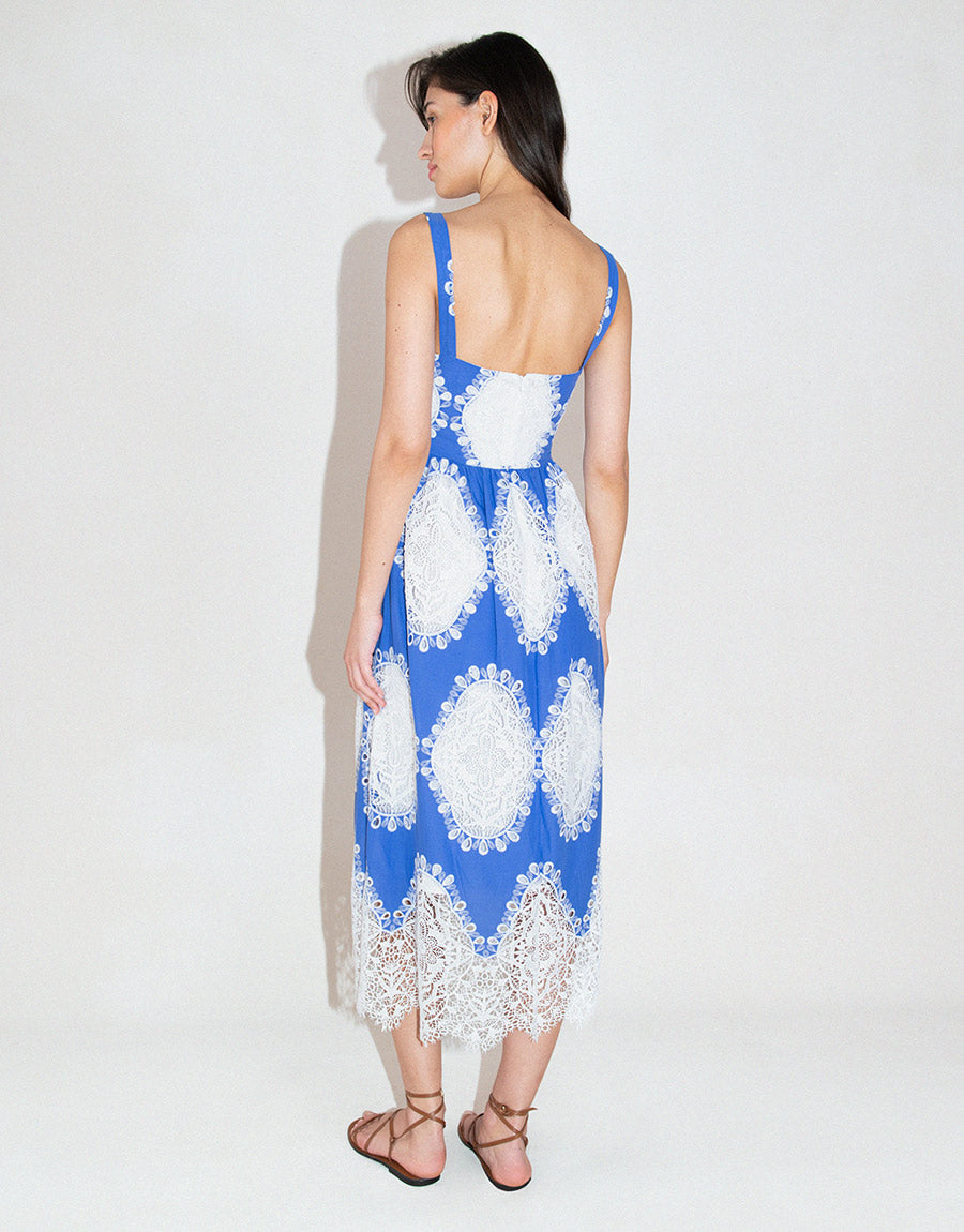 Ninet Lace Midi Dress in Blue/White