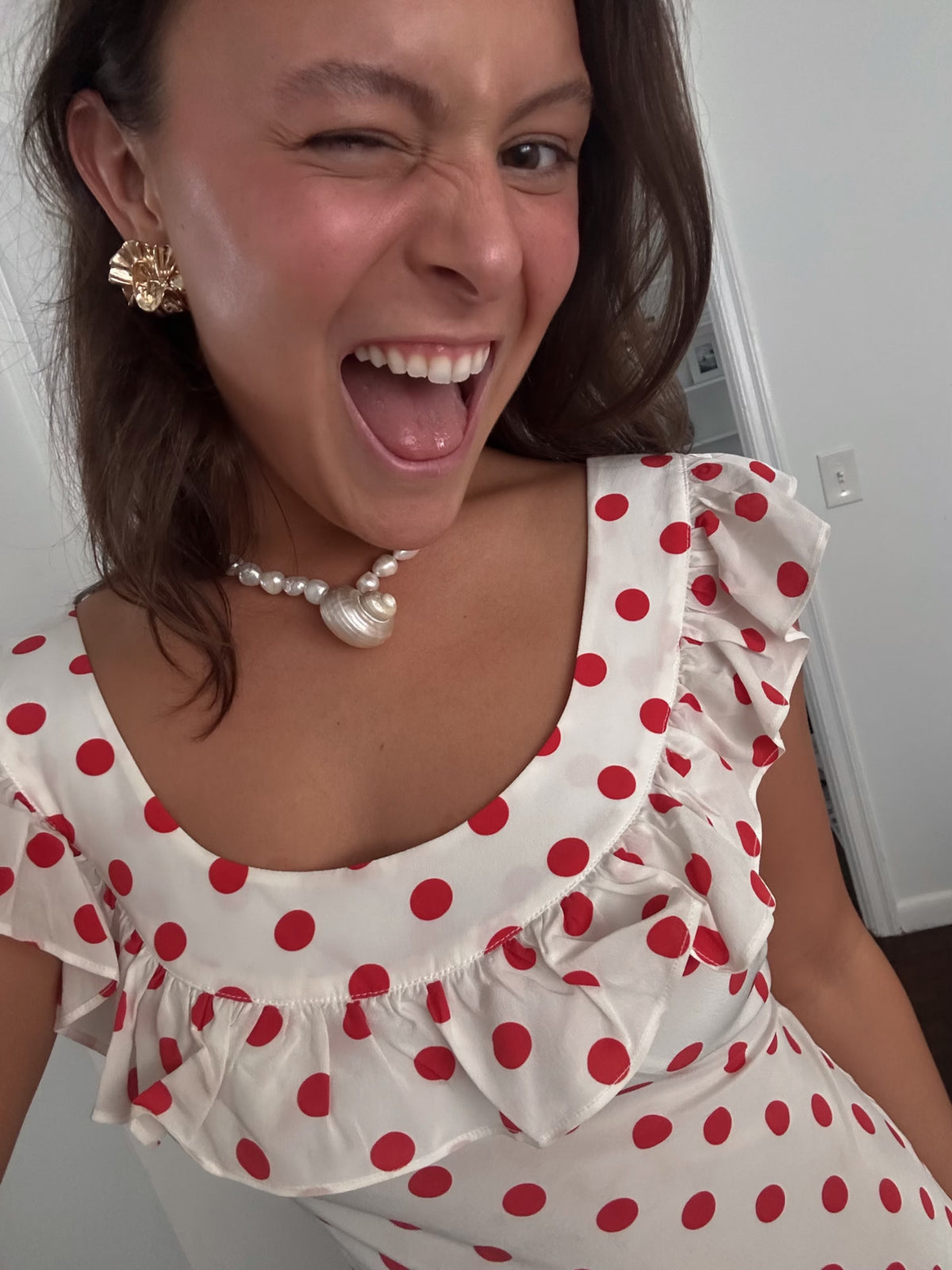 Big Shell Necklace