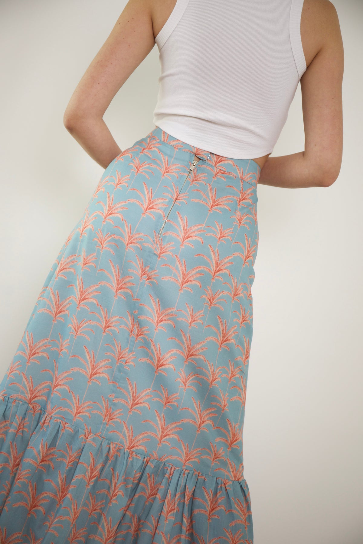 Lizzie Linen Skirt In Callista Palm