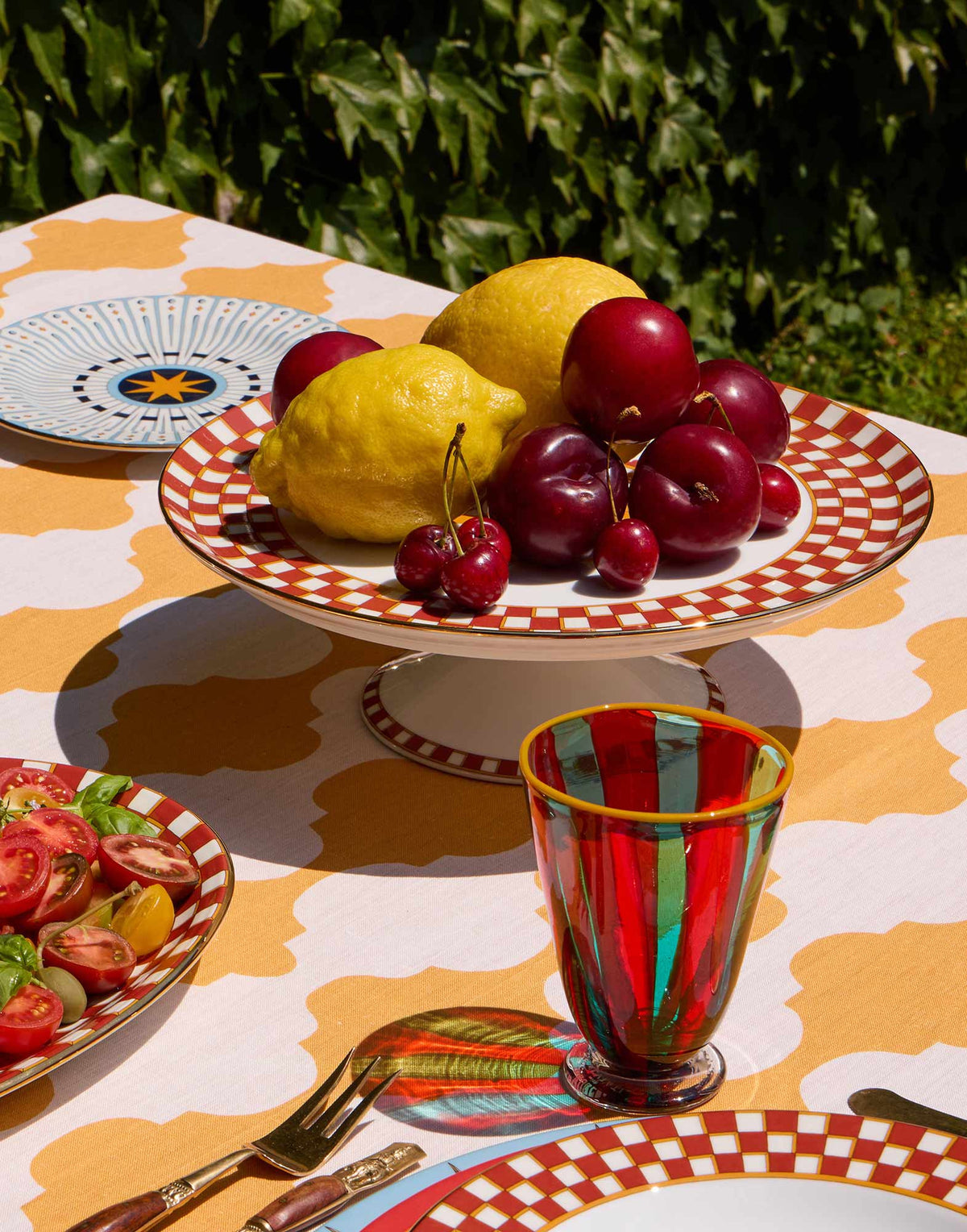 Cake Stand in Apollo Mattone