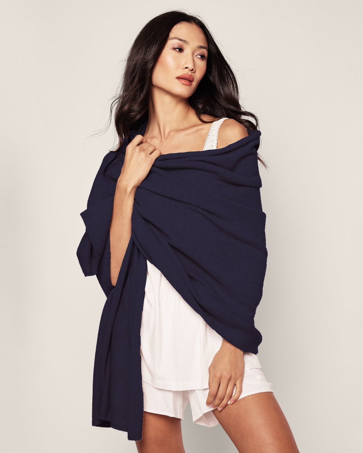 Women’s Cashmere Wrap in Navy