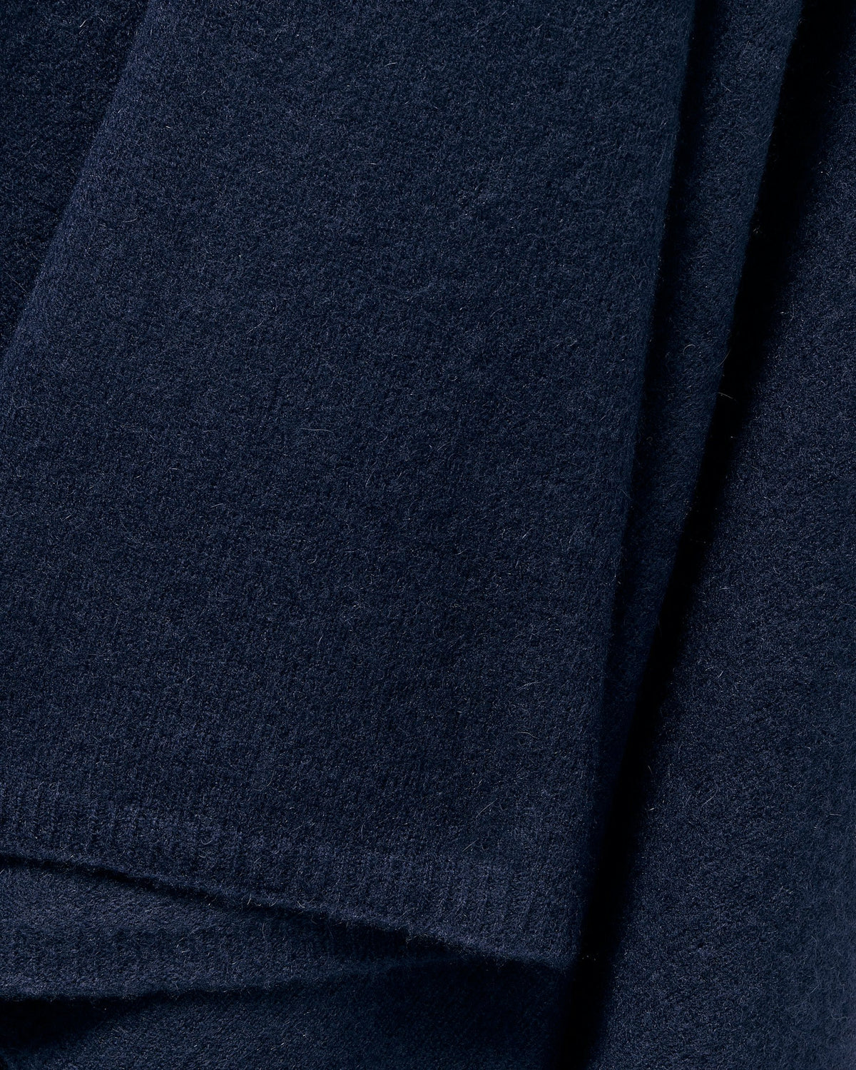 Women’s Cashmere Wrap in Navy