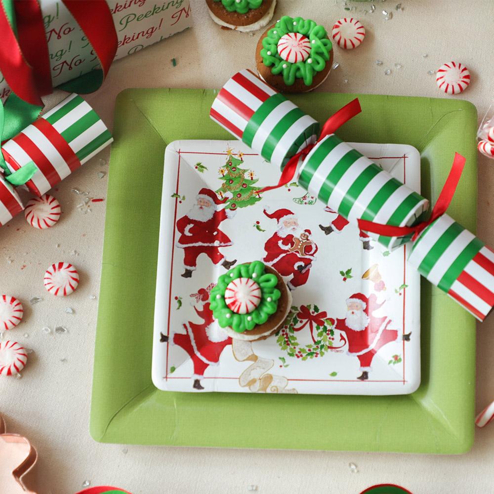 Club Stripe Celebration Christmas Crackers in Red & Green, 8 Per Box