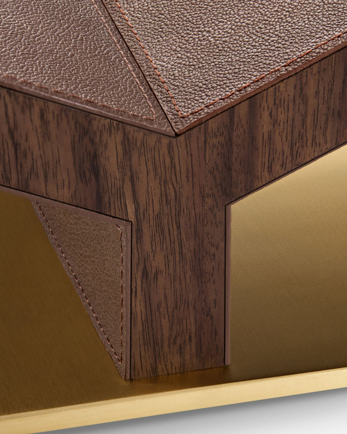 Collector Ultimate Bookstand in Brown
