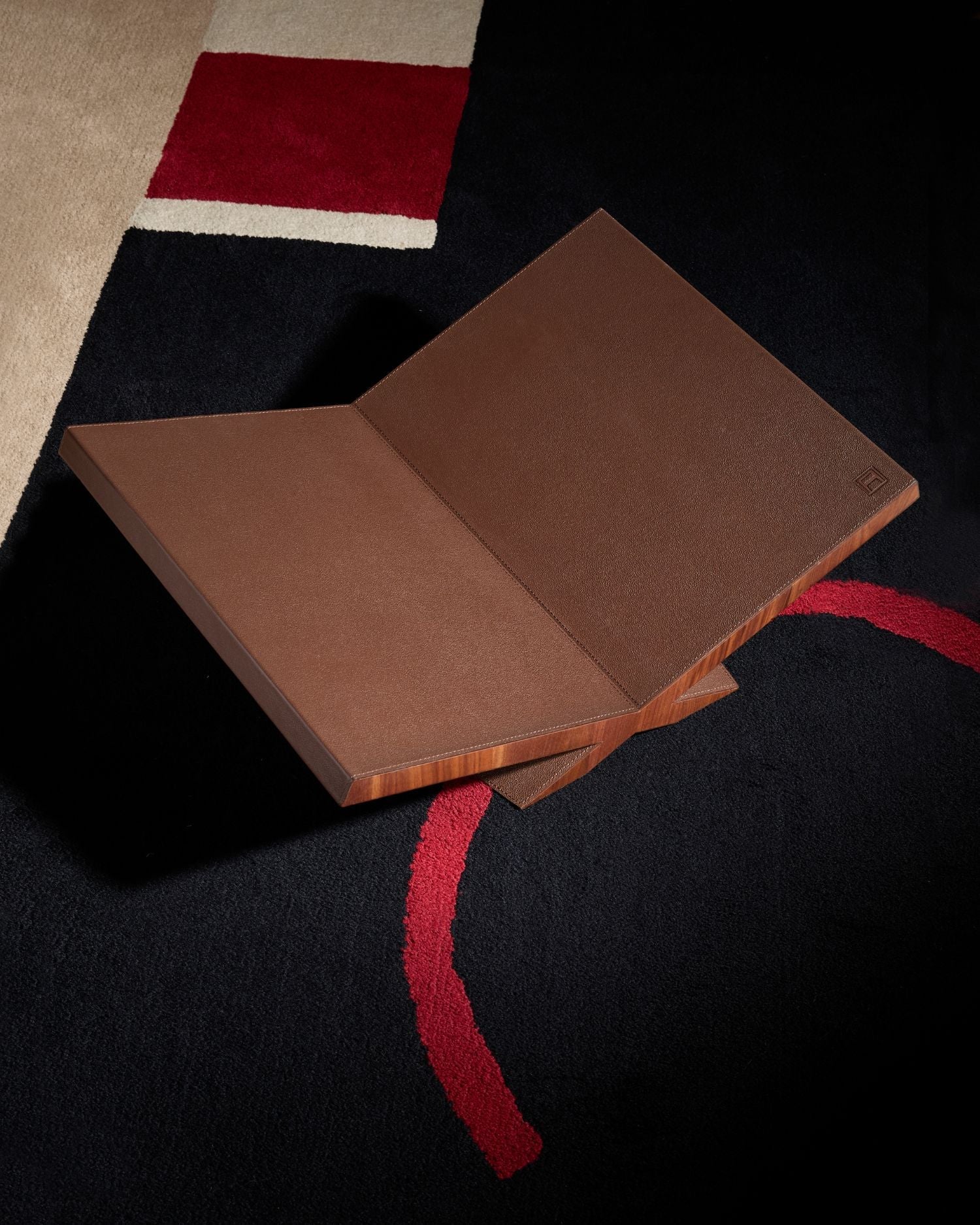 Culture Ultimate Bookstand in Brown