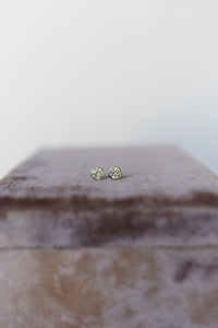 Blanc Bezel Studs