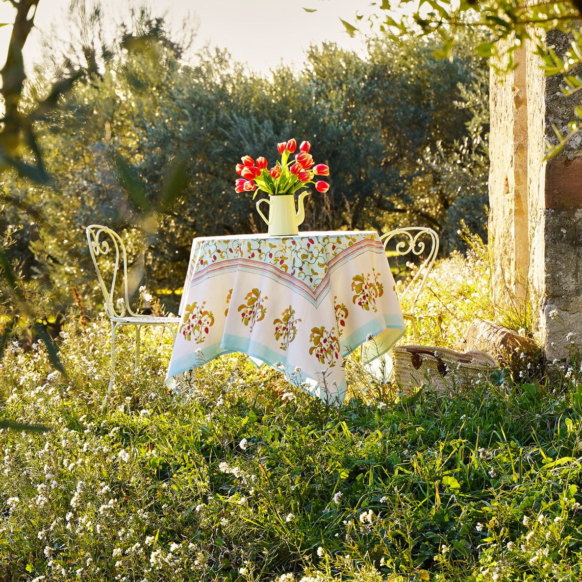 French Tablecloth Fraises des Bois Bleu