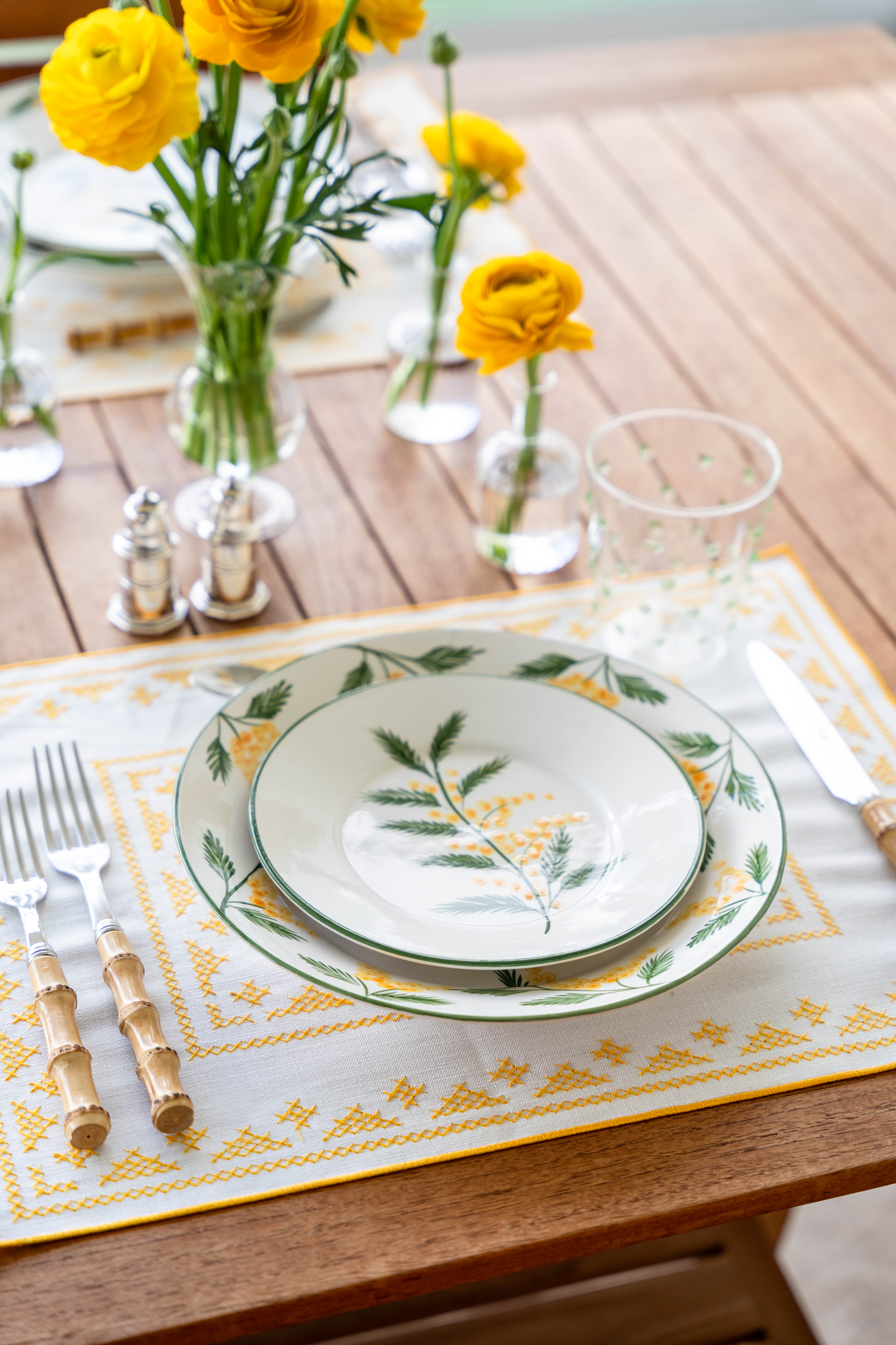 Pedralbes Placemat in Marigold