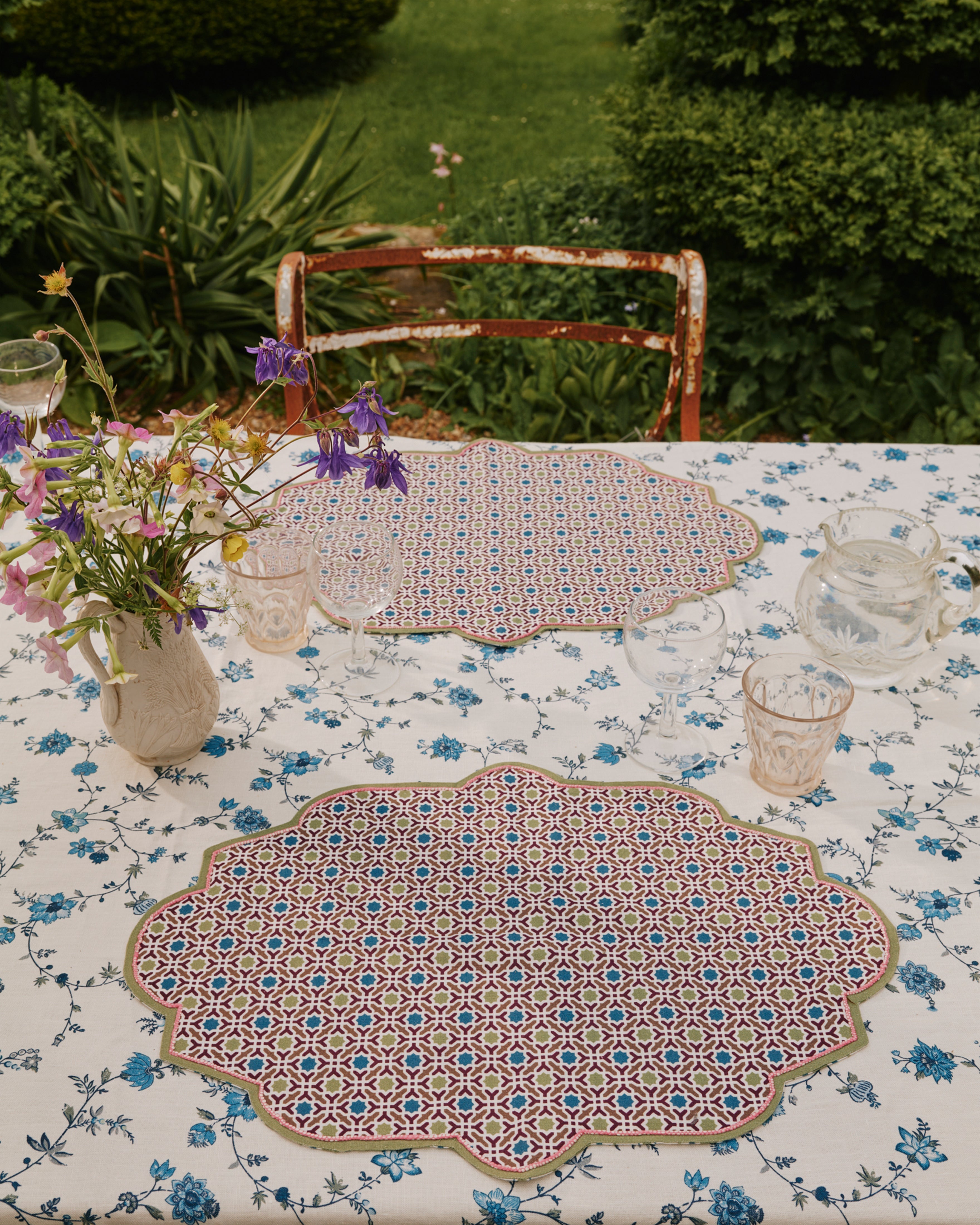 D’Ascoli Adoria Scalloped Placemat