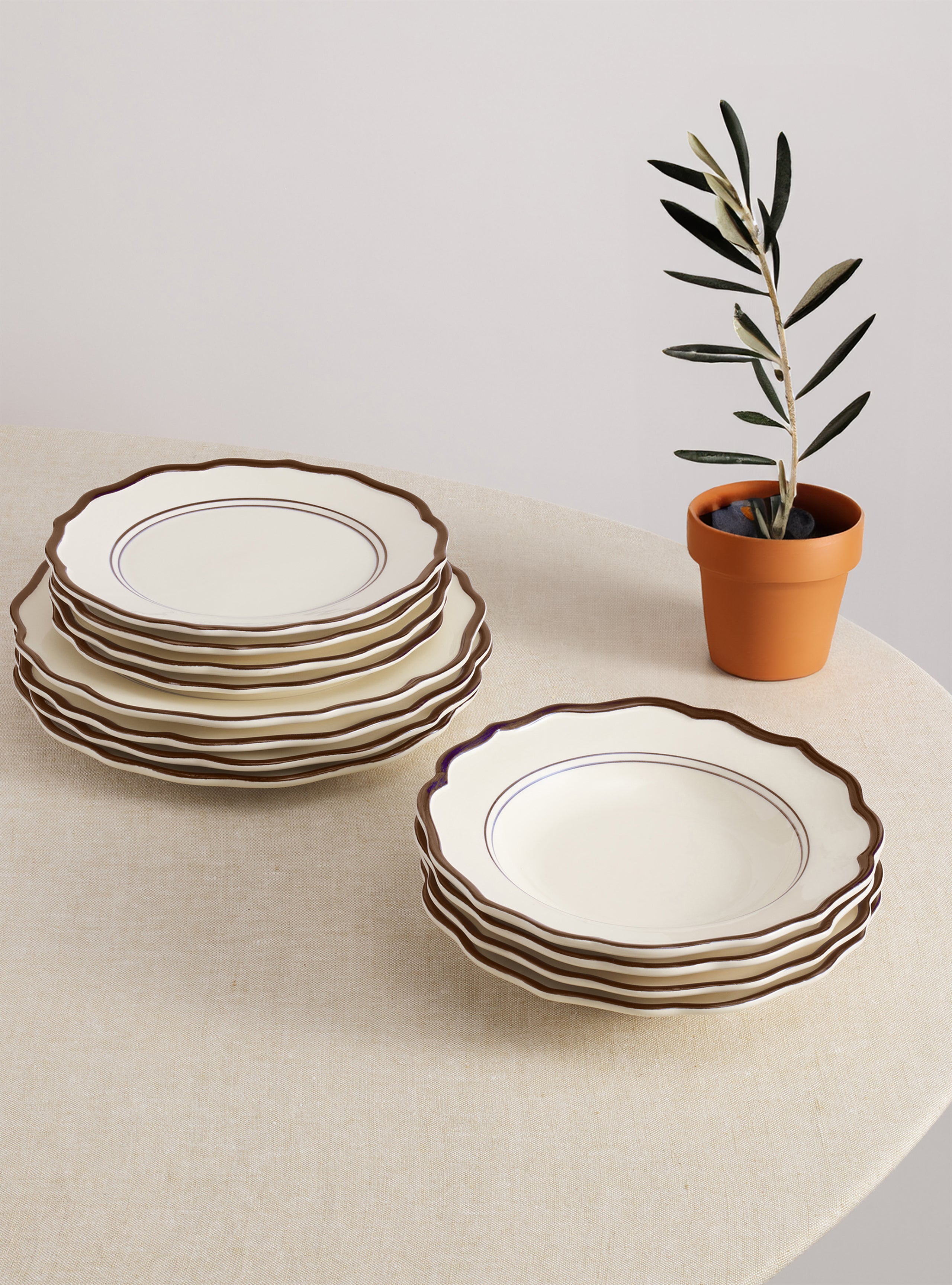 Darlene 12-Piece Set with Pasta Bowl
