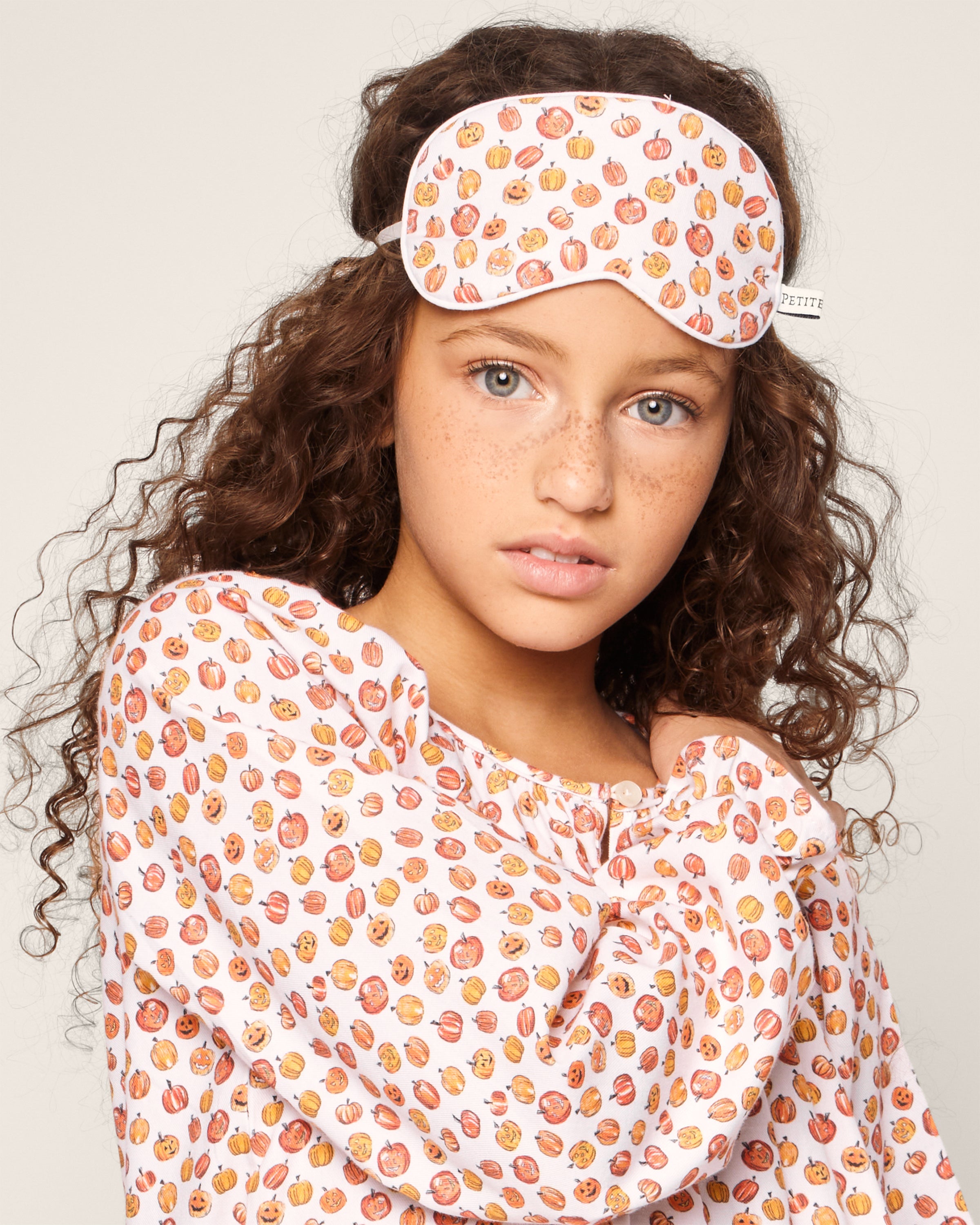 Kid’s Twill Sleep Mask in Pumpkin Patch