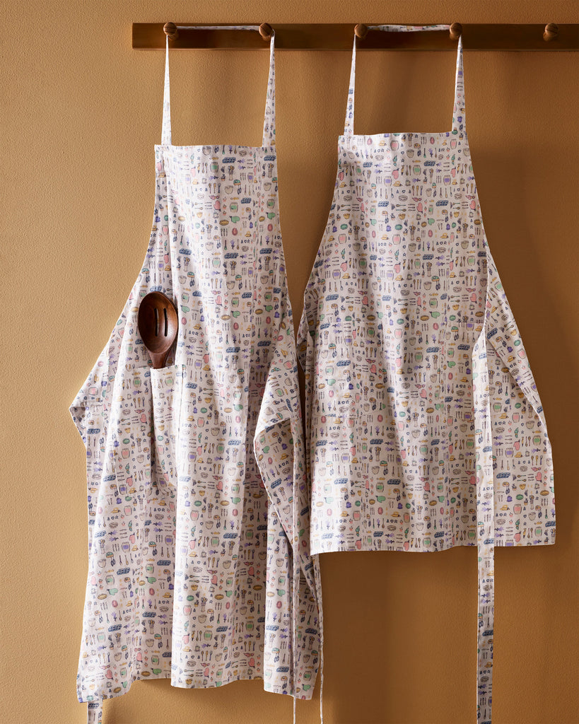 Kid’s Twill Apron in Baking Spirits Bright