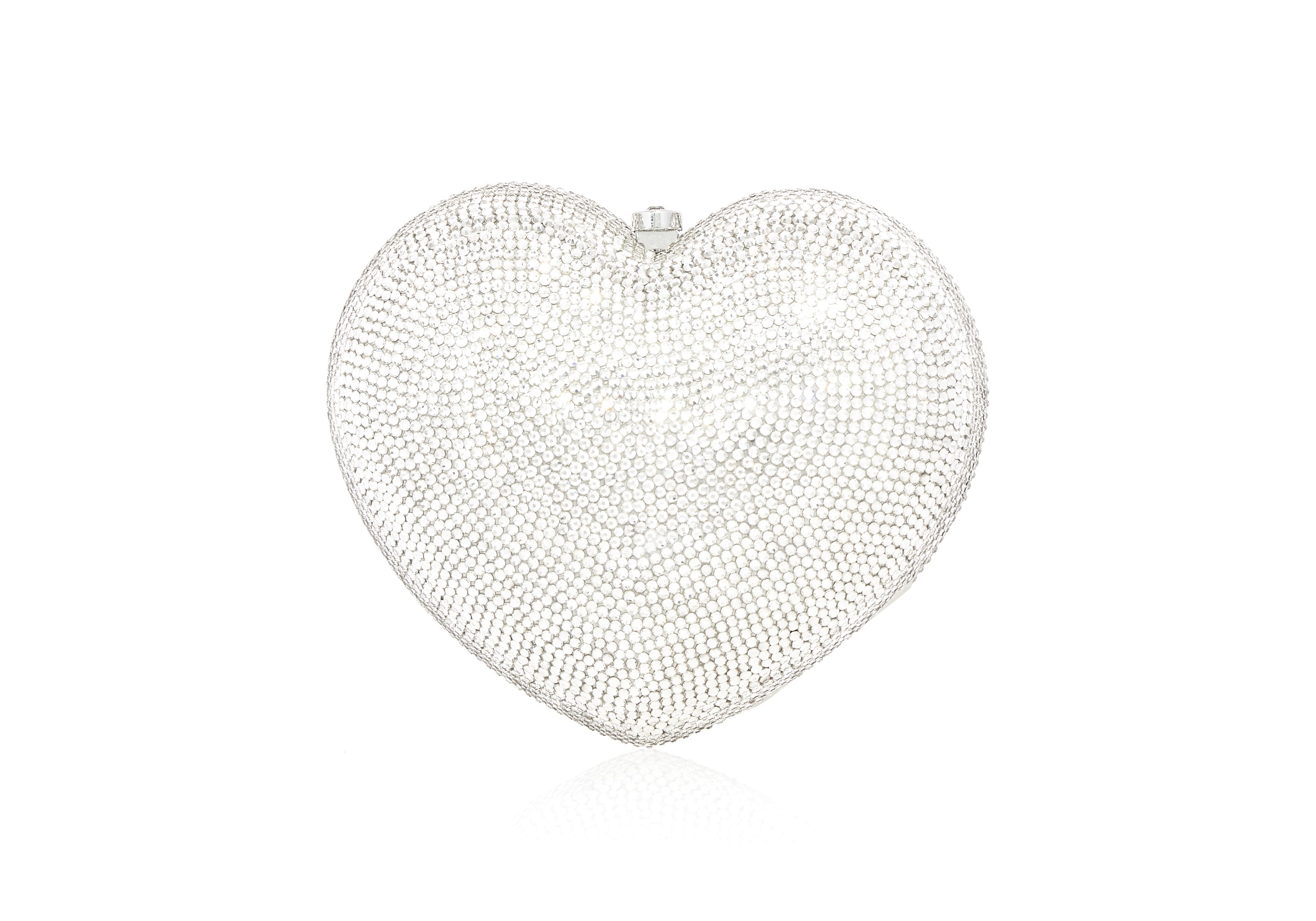 Petit Coeur L'amour Clutch in Silver