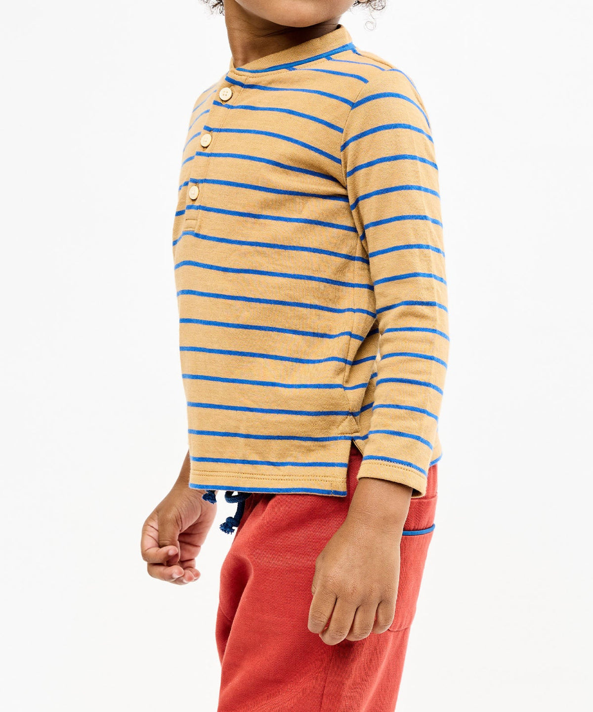 Henley T-Shirt in Camel Fine Stripe