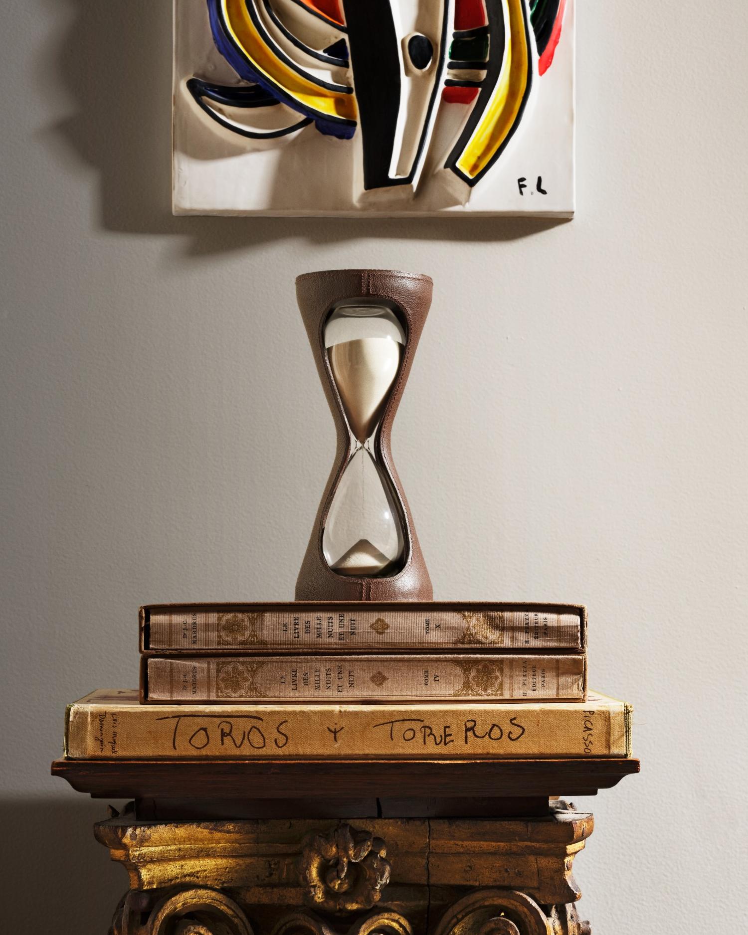 Mirage Hourglass