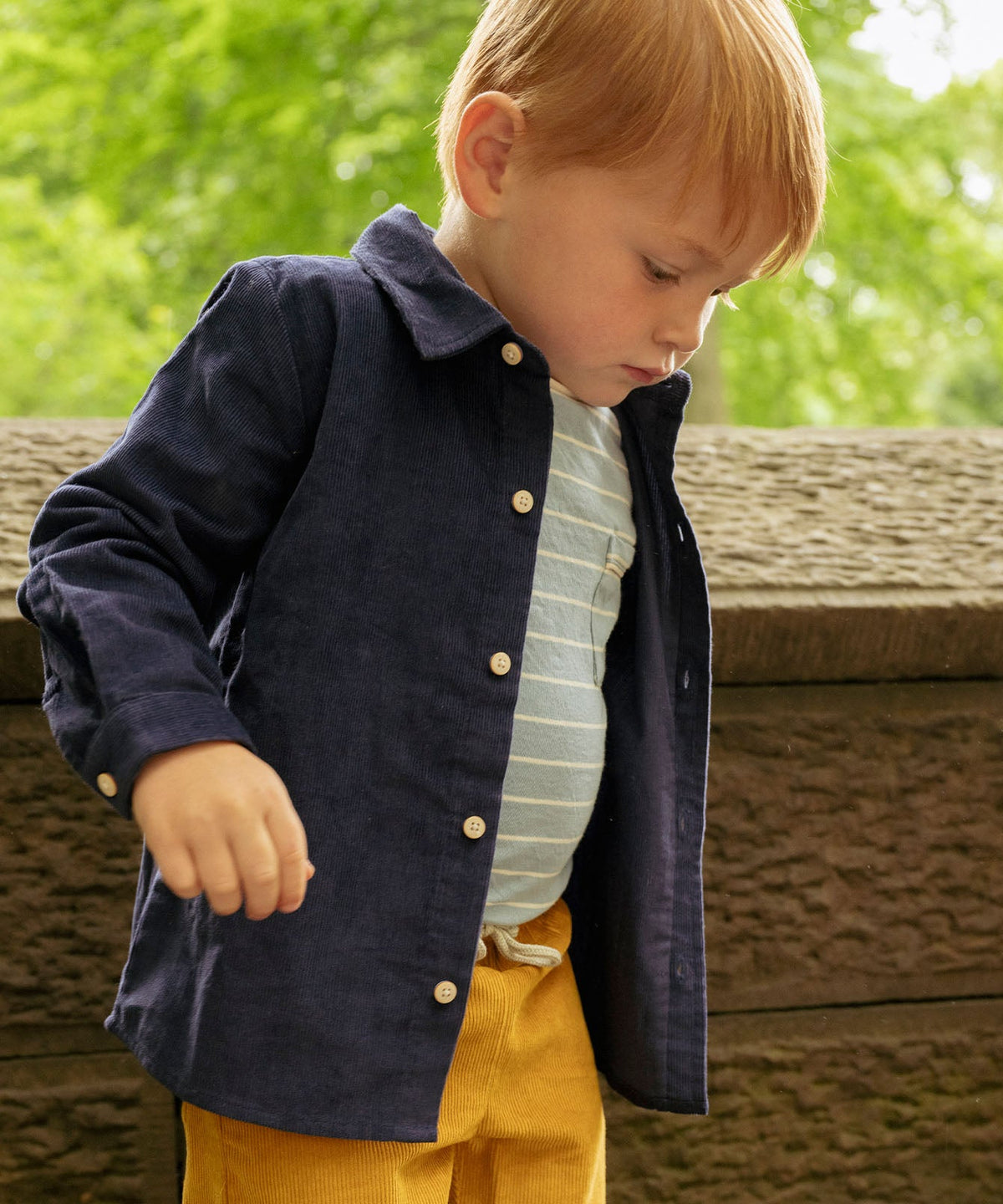 Jeffie Shirt in Navy Corduroy