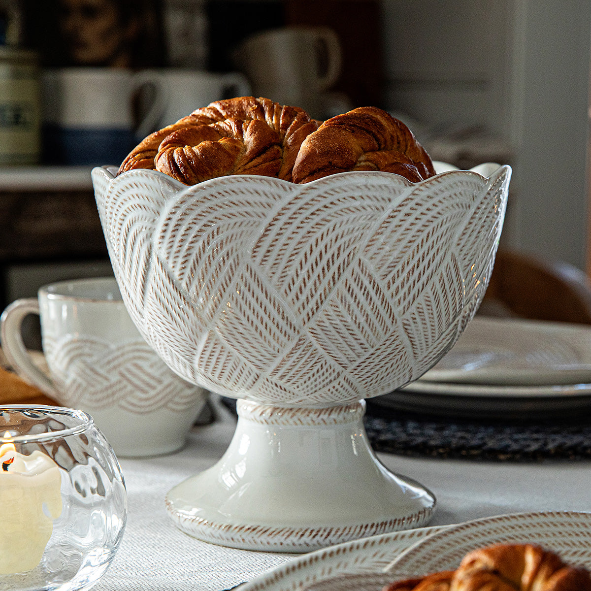 Le Panier Mystic Knot Footed Bowl in Whitewash
