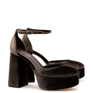 Ari Pump In Expresso Velvet