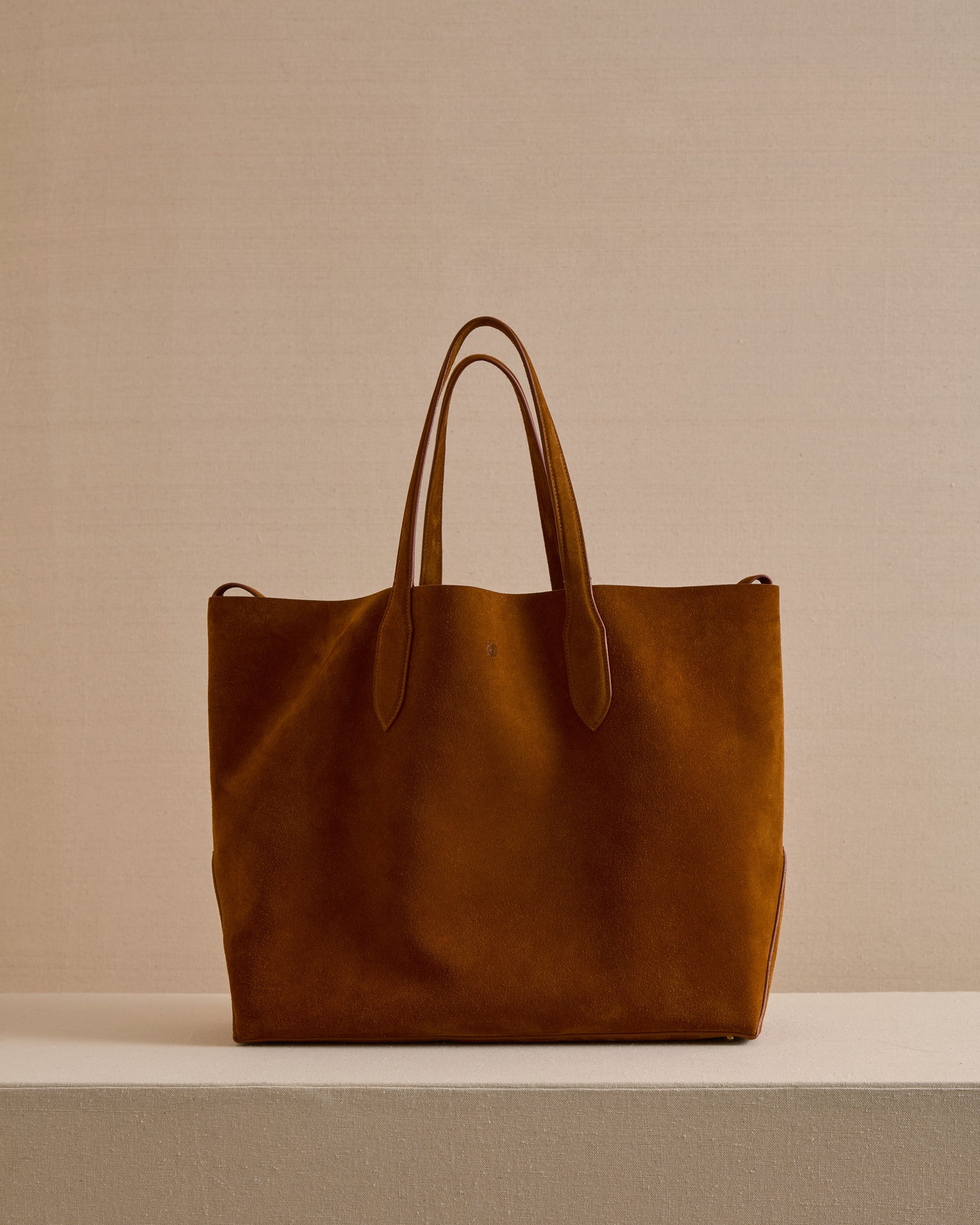 Eleanor 42 in Suede Honey