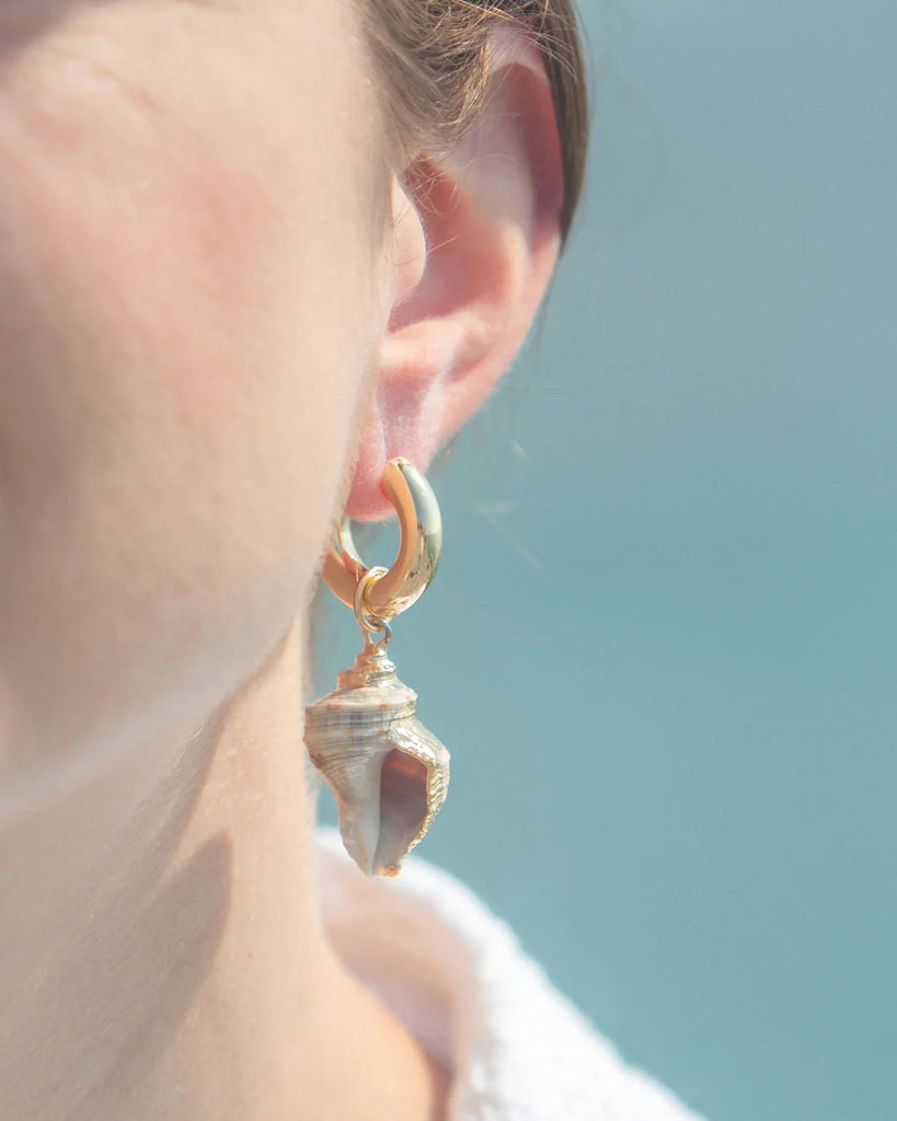 Medium Spiral Shell Charm in Multi