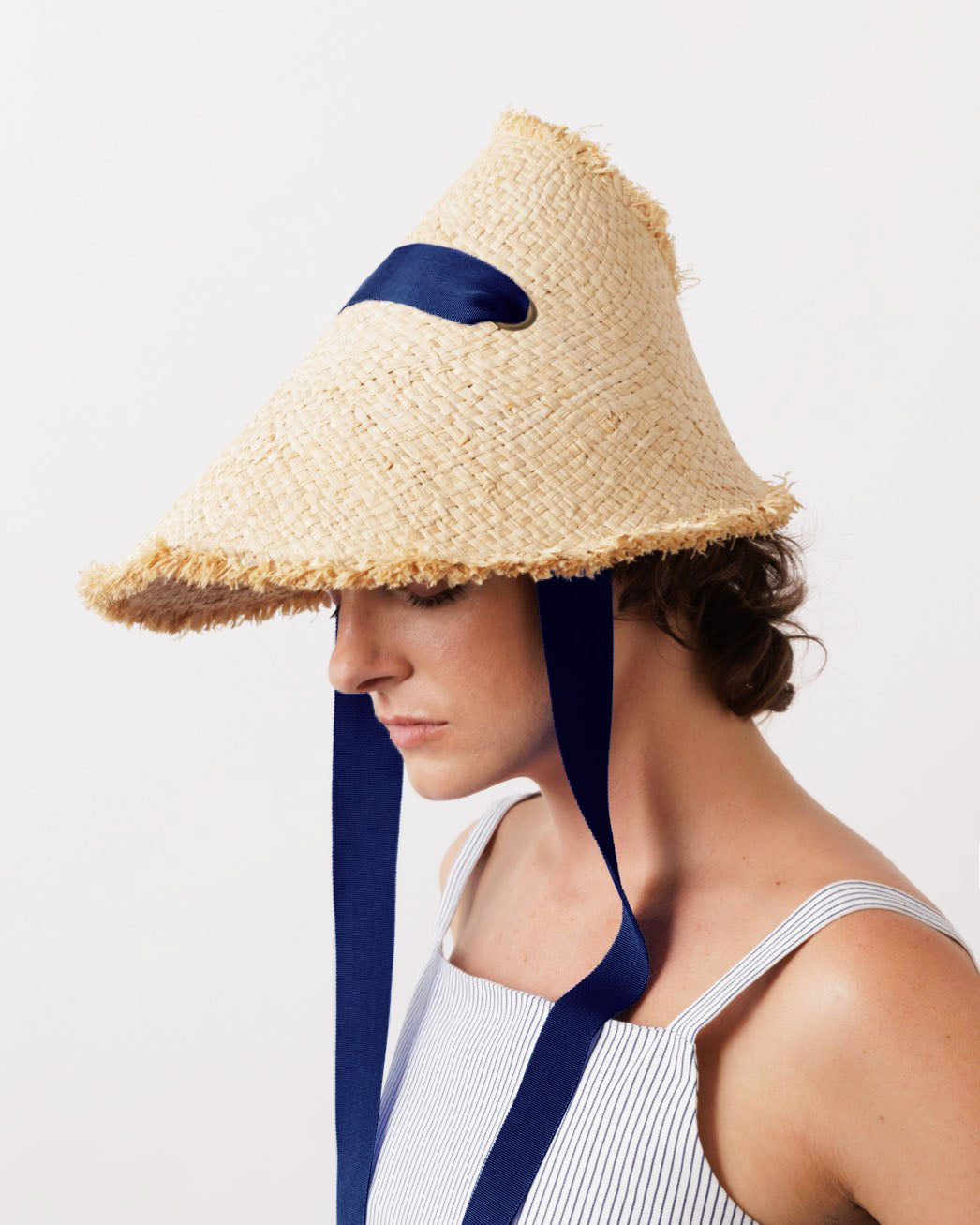 Megaphone Hat in Natural/Navy