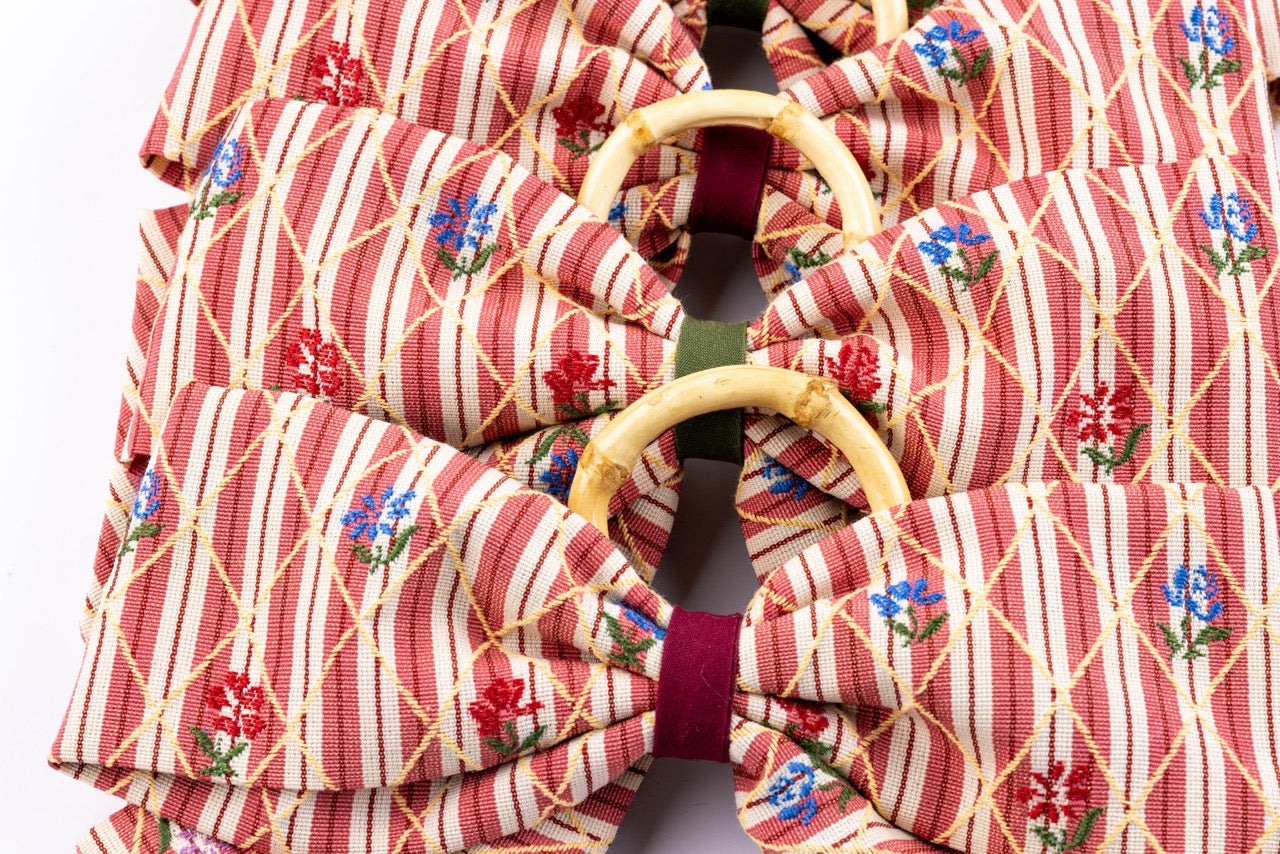 Bistro Charm Napkin Rings in Red, Set of 4