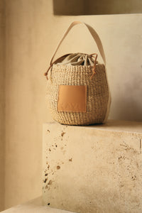 Mila Straw Bucket Bag in Natural