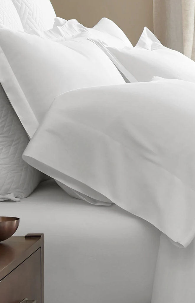 Signature Hemmed Pillowcase Set in White