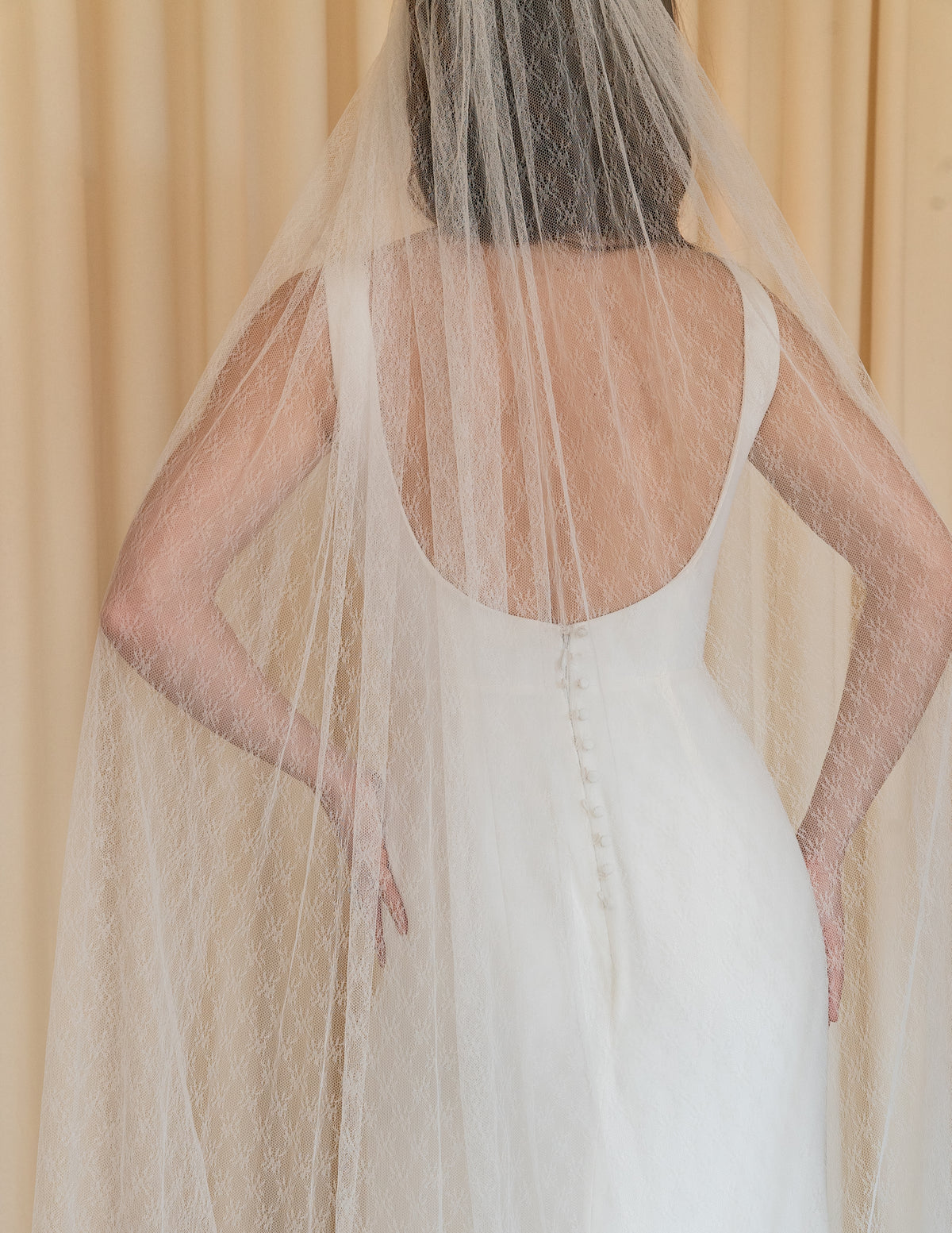 Petit Floral Lace Veil