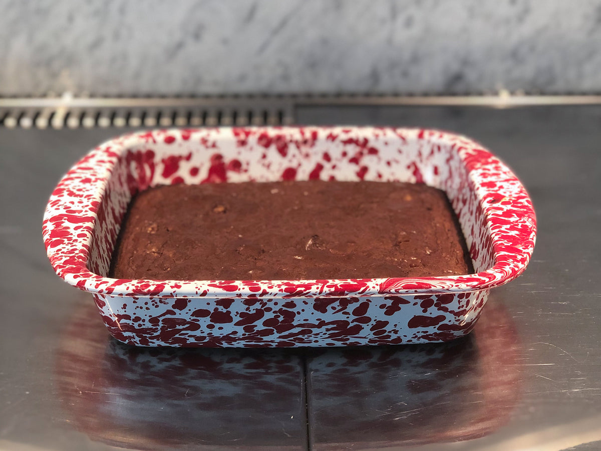 Square Trays in Red Swirl, Set of 2