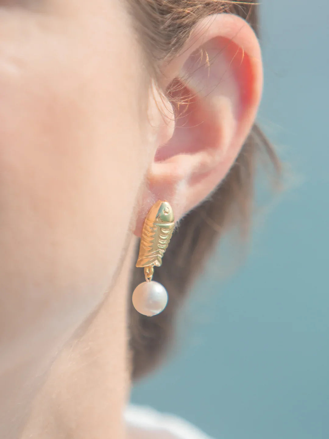 Reef Earrings in Gold & White